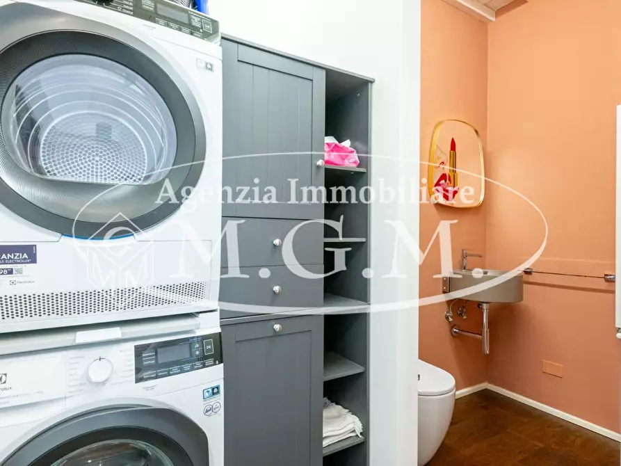 Immagine 13 di Rustico / casale in vendita  a Santa Maria A Monte