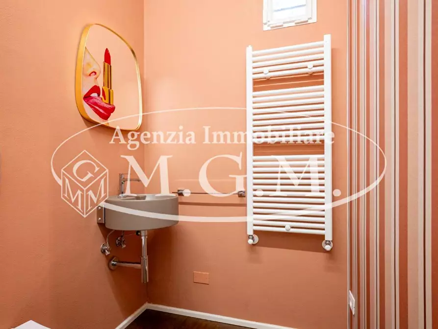 Immagine 15 di Rustico / casale in vendita  a Santa Maria A Monte