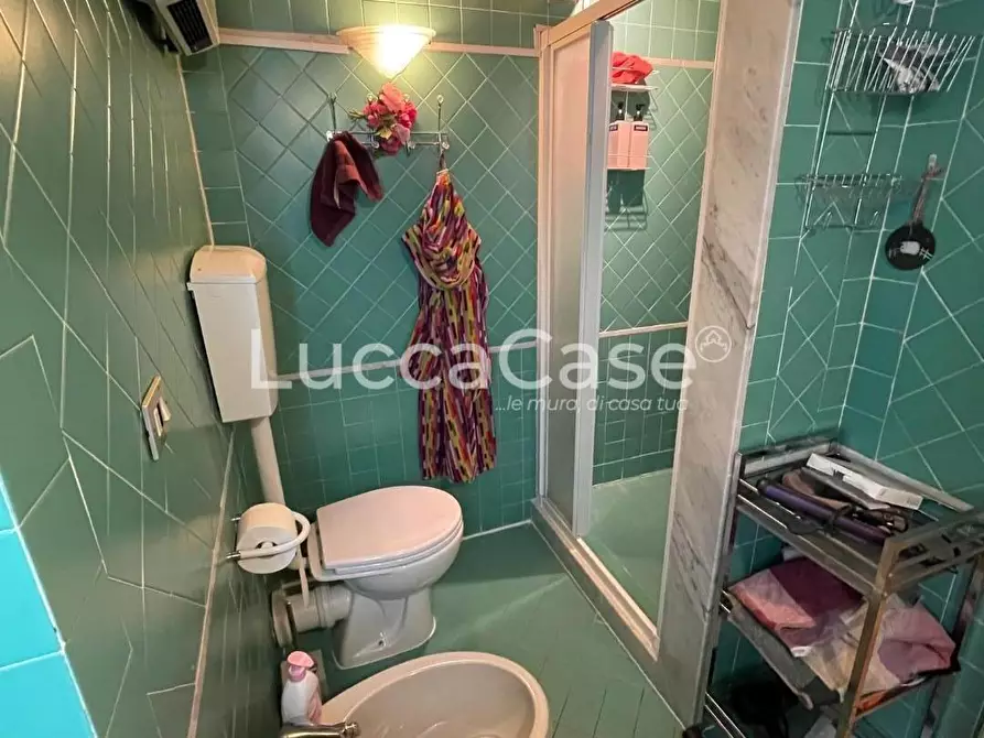 Immagine 10 di Appartamento in affitto  a Lucca