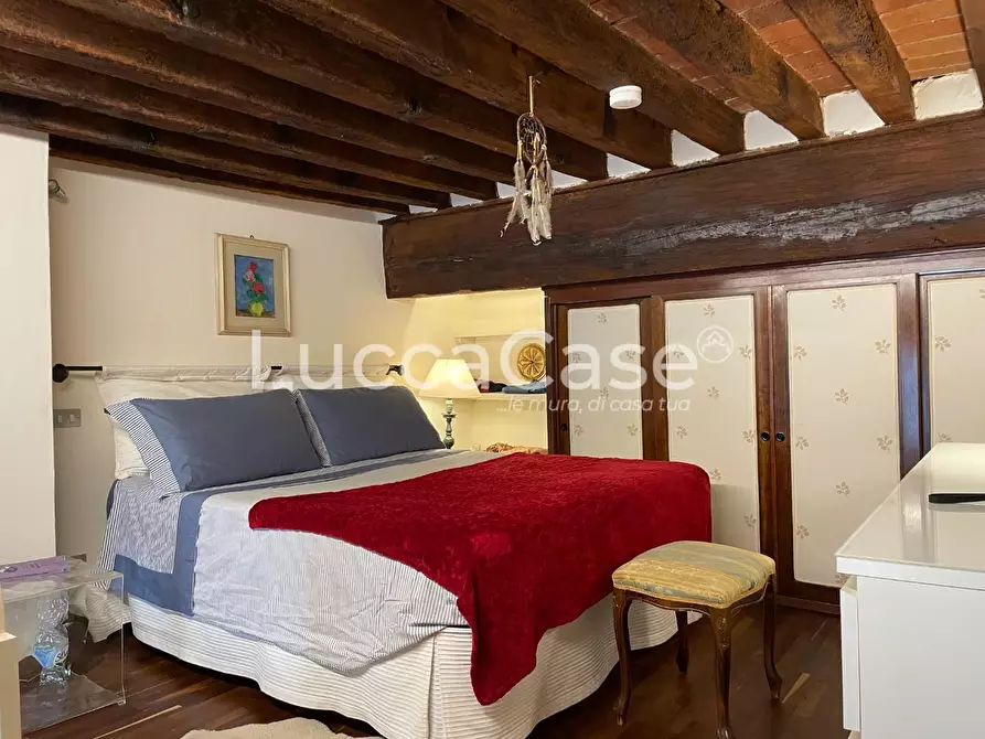 Immagine 7 di Appartamento in affitto  a Lucca
