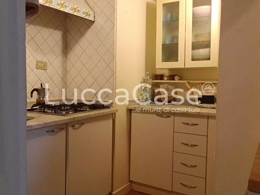 Immagine 2 di Appartamento in affitto  a Lucca