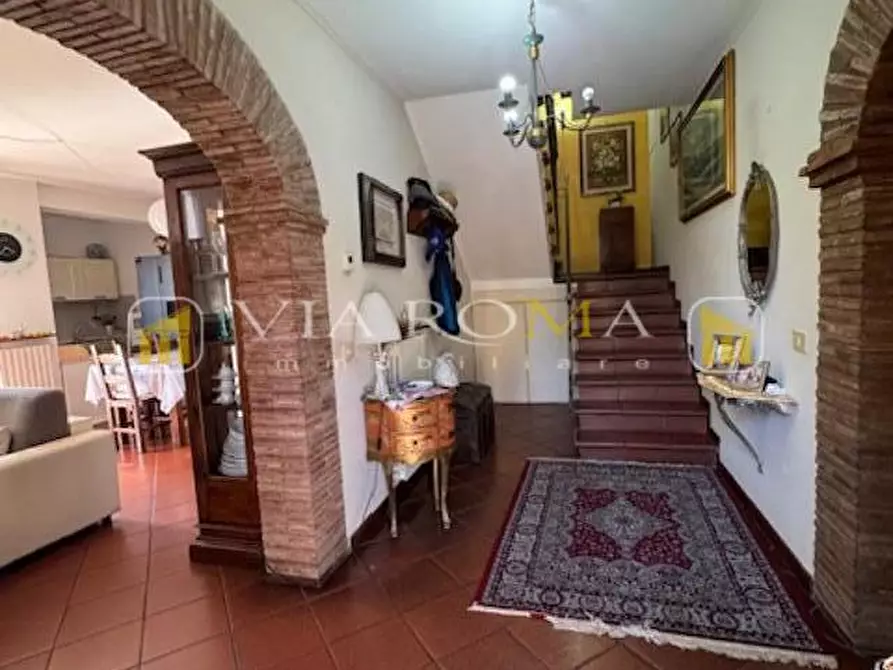 Immagine 19 di Casa bifamiliare in vendita  a Lucca