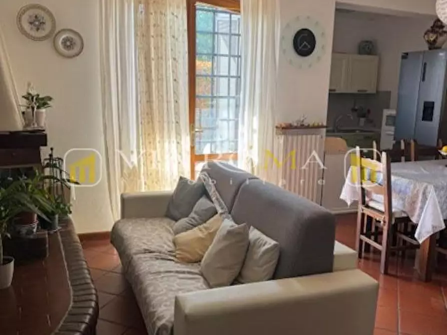 Immagine 9 di Casa bifamiliare in vendita  a Lucca