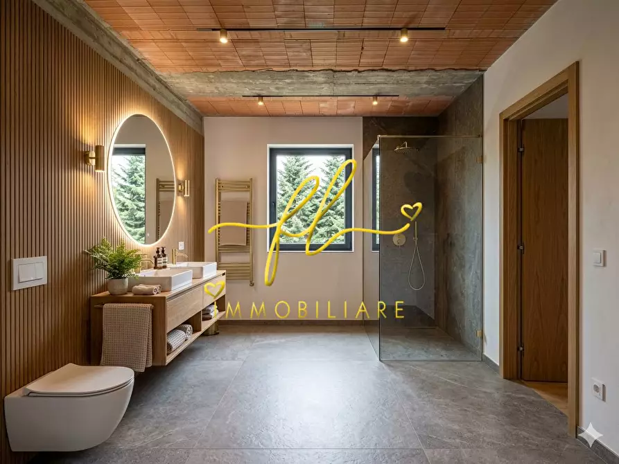 Immagine 10 di Villa in vendita  a Casciana Terme Lari