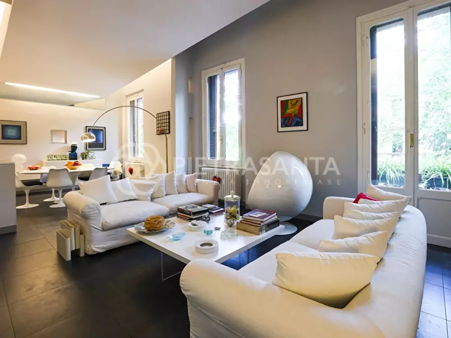 Immagine 10 di Appartamento in vendita  a Firenze