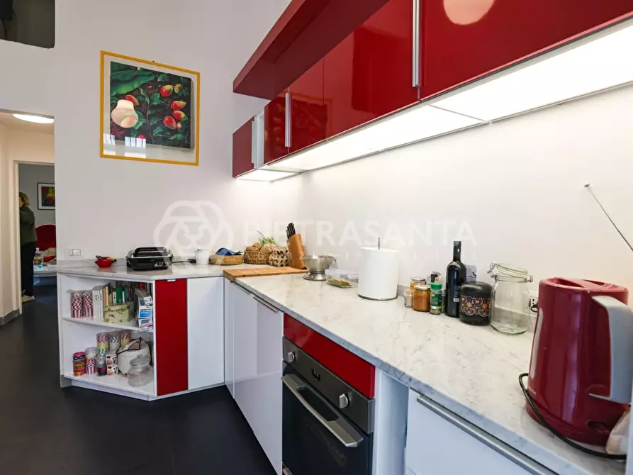 Immagine 14 di Appartamento in vendita  a Firenze