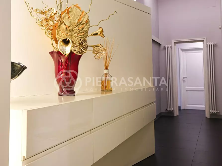 Immagine 53 di Appartamento in vendita  a Firenze