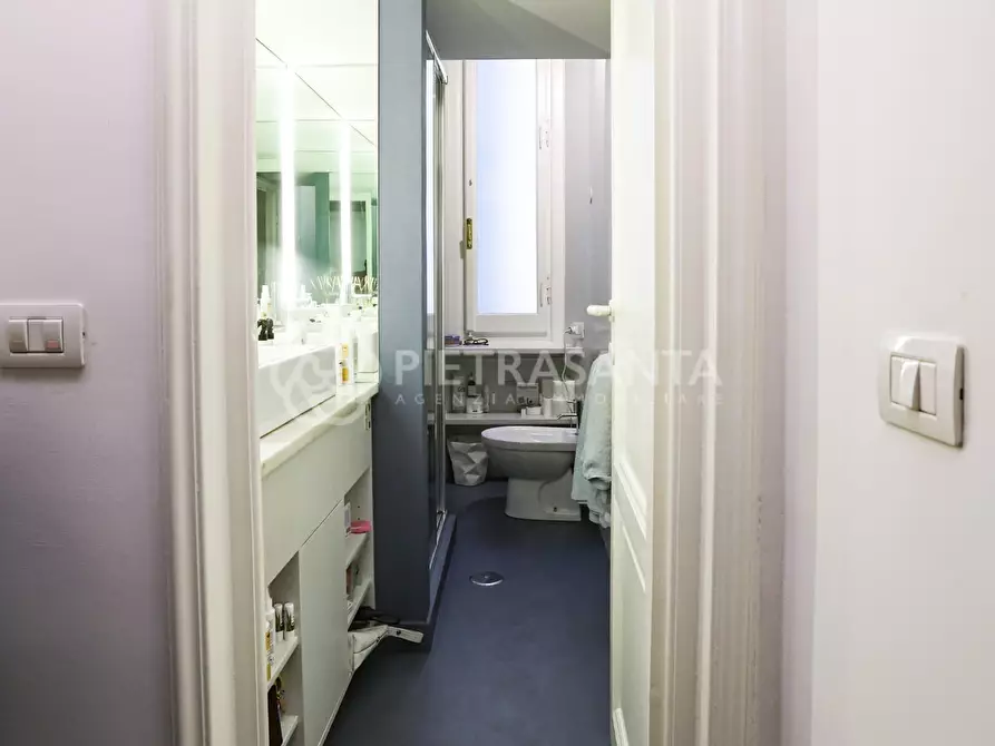 Immagine 92 di Appartamento in vendita  a Firenze