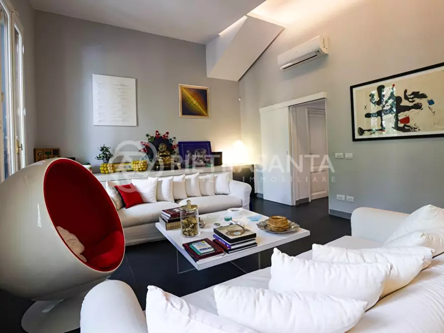 Immagine 21 di Appartamento in vendita  a Firenze