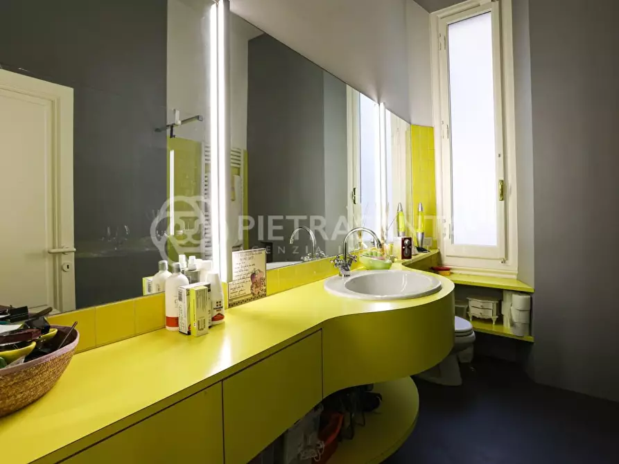 Immagine 60 di Appartamento in vendita  a Firenze