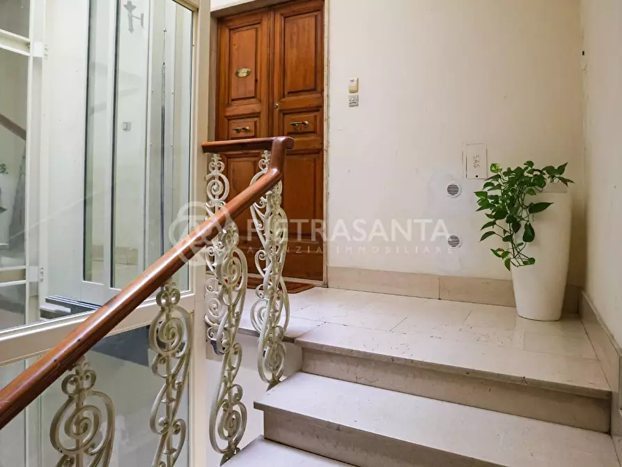 Immagine 99 di Appartamento in vendita  a Firenze