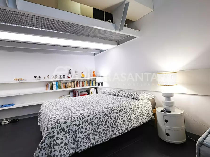 Immagine 72 di Appartamento in vendita  a Firenze