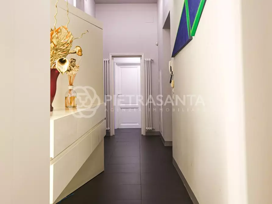 Immagine 52 di Appartamento in vendita  a Firenze