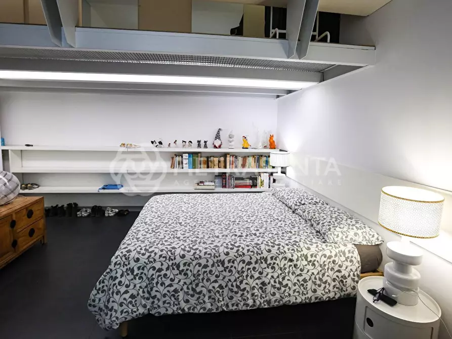 Immagine 76 di Appartamento in vendita  a Firenze