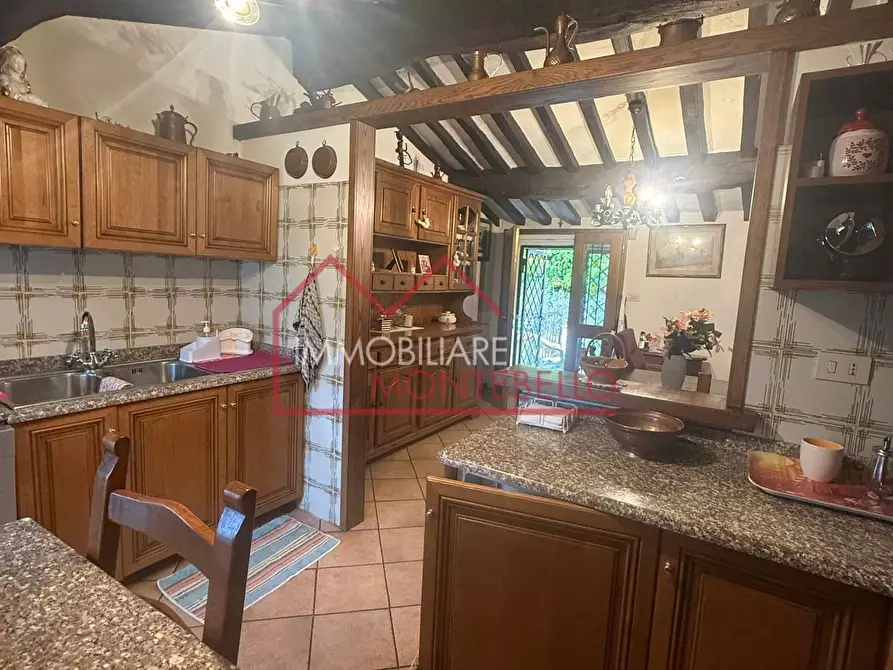 Immagine 24 di Appartamento in vendita  a Camaiore