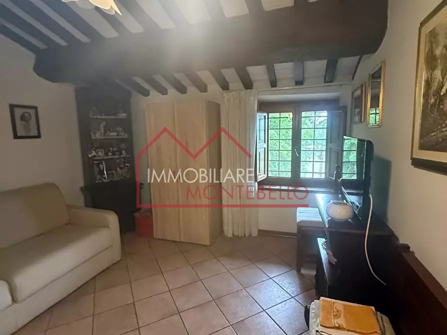 Immagine 7 di Appartamento in vendita  a Camaiore
