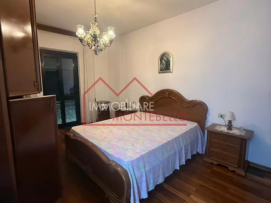 Immagine 16 di Appartamento in vendita  a Camaiore
