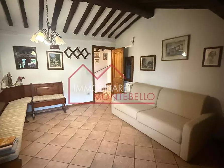 Immagine 8 di Appartamento in vendita  a Camaiore