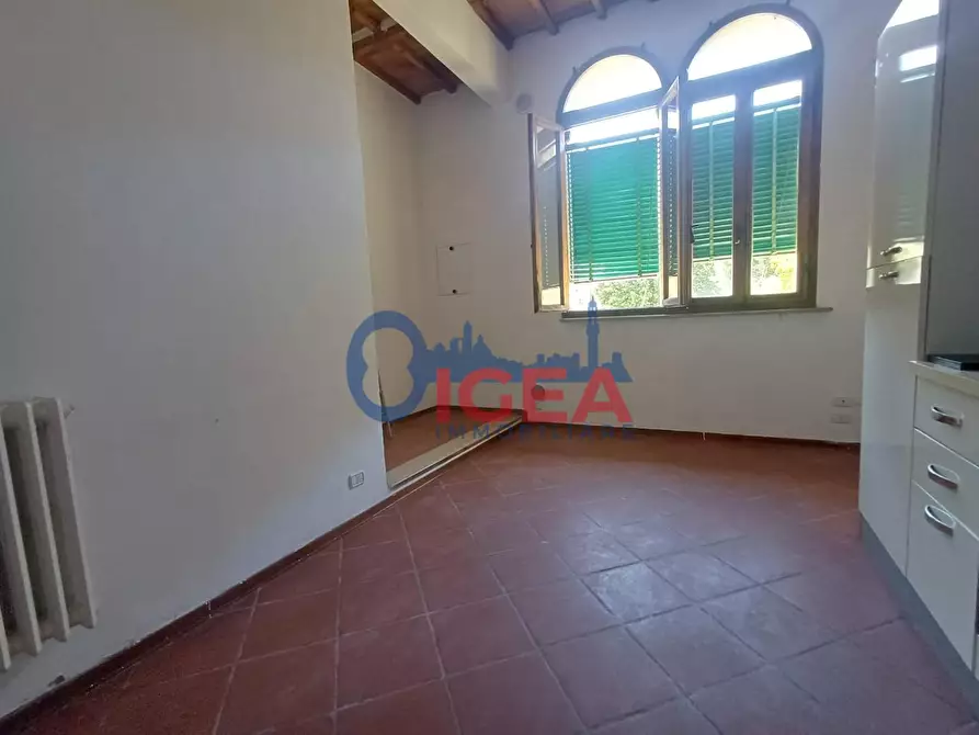 Immagine 3 di Appartamento in vendita  a Siena