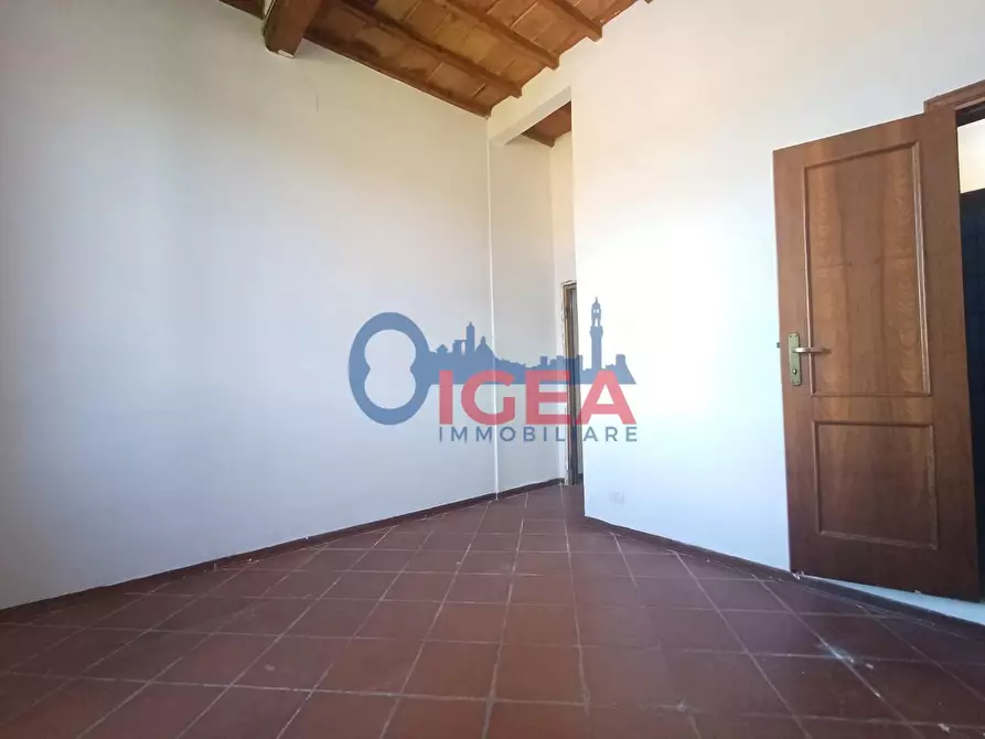 Immagine 8 di Appartamento in vendita  a Siena