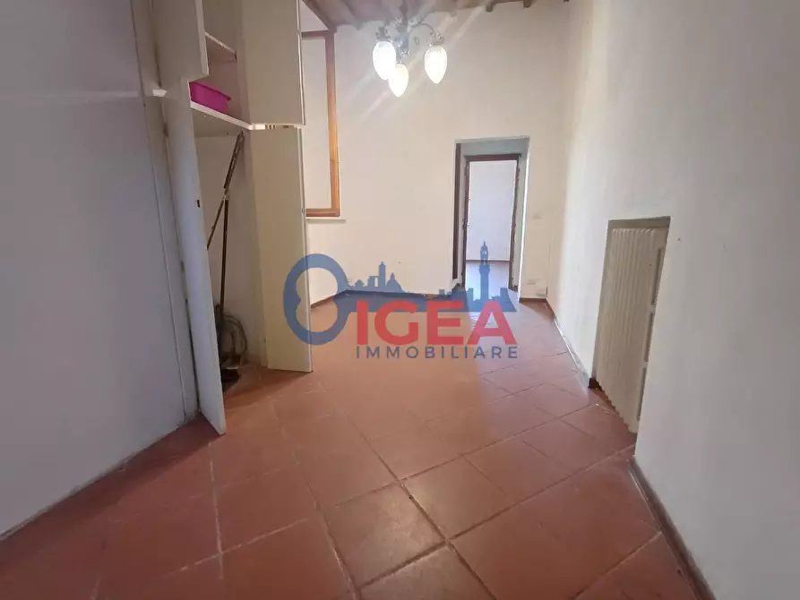 Immagine 6 di Appartamento in vendita  a Siena