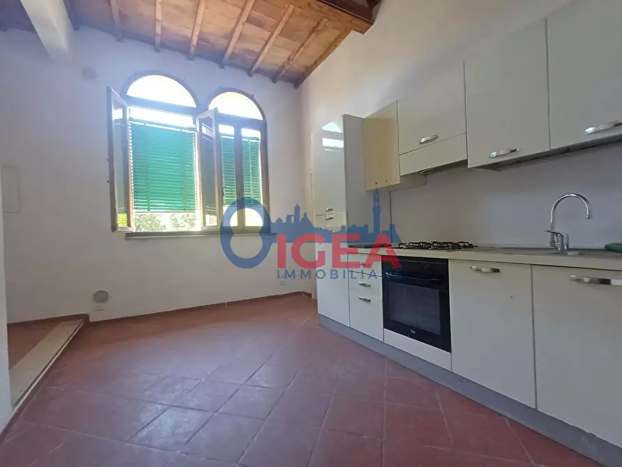 Immagine 4 di Appartamento in vendita  a Siena