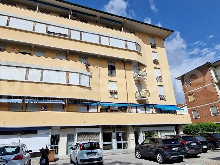 Immagine 12 di Appartamento in affitto  a Pisa