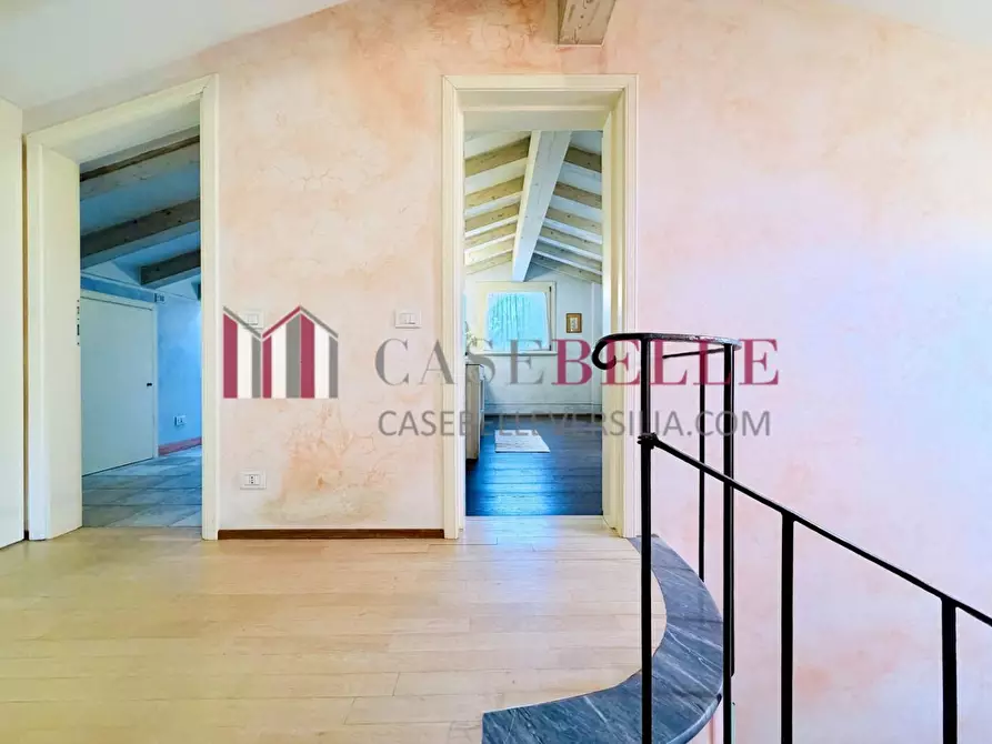 Immagine 26 di Casa colonica in affitto  a Pietrasanta