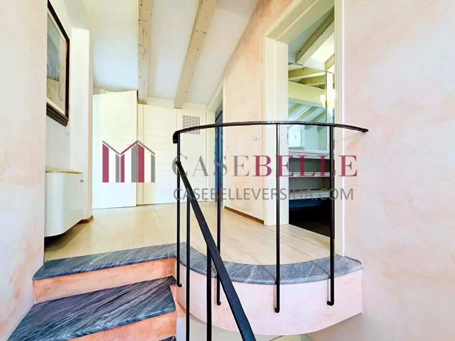 Immagine 25 di Casa colonica in affitto  a Pietrasanta