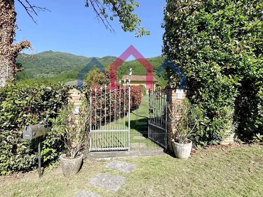 Immagine 92 di Casa indipendente in vendita  a Pescaglia
