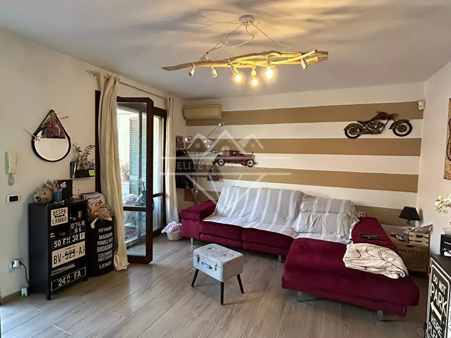 Immagine 6 di Villetta a schiera in vendita  a Carrara