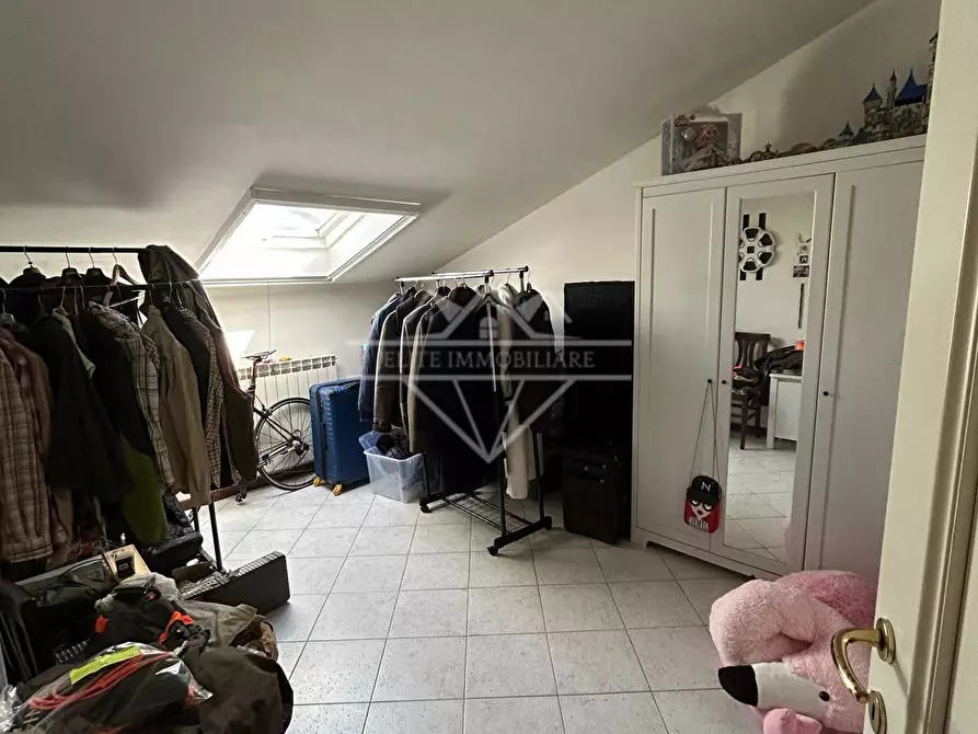 Immagine 13 di Villetta a schiera in vendita  a Carrara