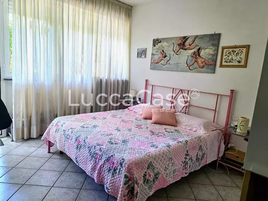 Immagine 20 di Appartamento in vendita  a Pietrasanta