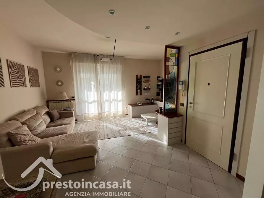 Immagine 3 di Appartamento in vendita  a Viareggio