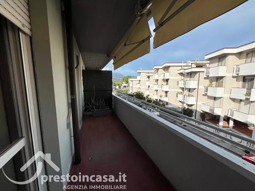 Immagine 29 di Appartamento in vendita  a Viareggio