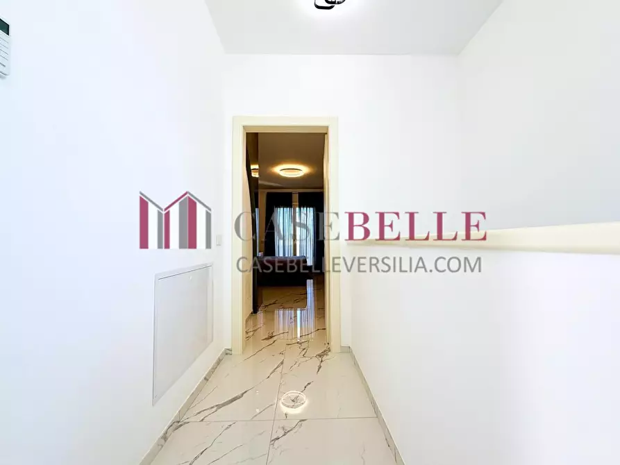 Immagine 33 di Villa in vendita  a Pietrasanta
