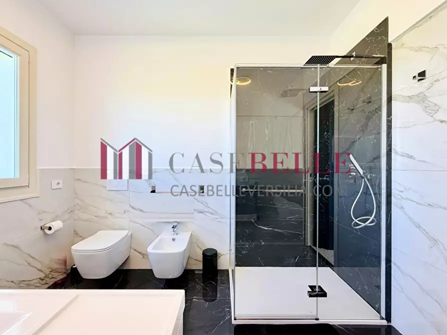 Immagine 30 di Villa in vendita  a Pietrasanta