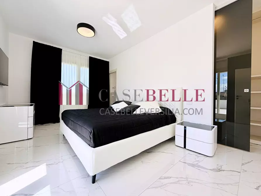 Immagine 27 di Villa in vendita  a Pietrasanta