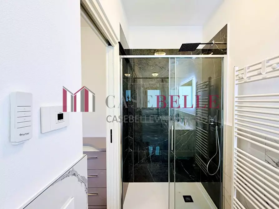 Immagine 40 di Villa in vendita  a Pietrasanta