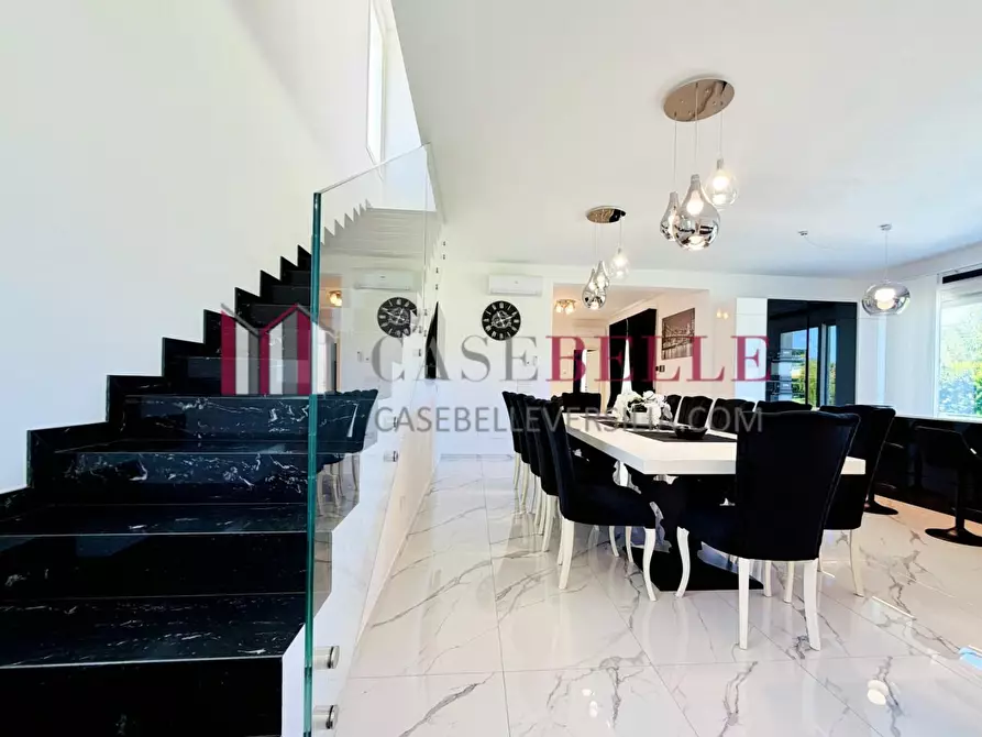 Immagine 23 di Villa in vendita  a Pietrasanta