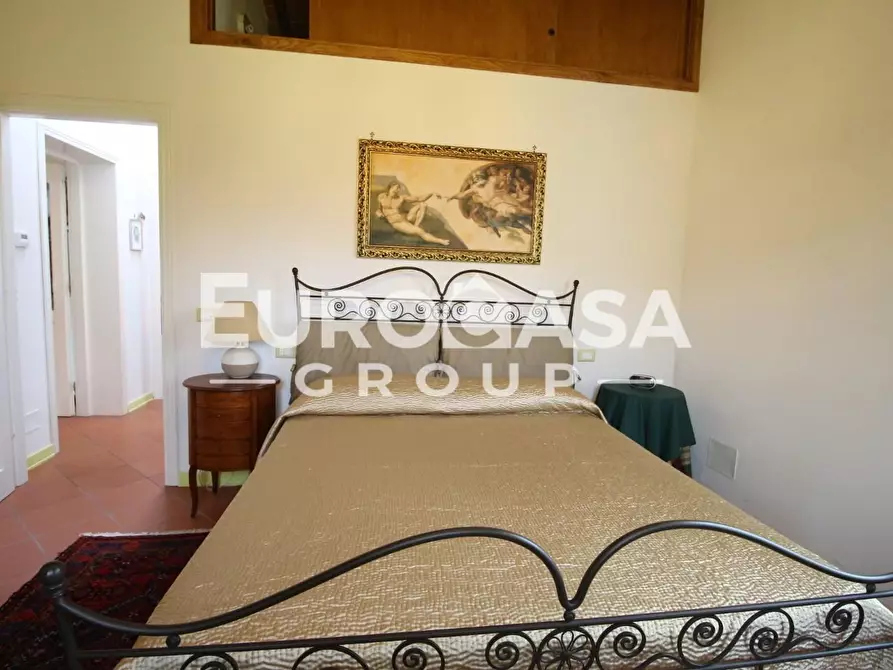 Immagine 23 di Villa in vendita  a Capannori