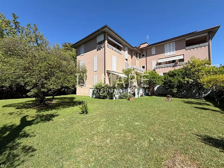 Immagine 4 di Appartamento in vendita  a Massa