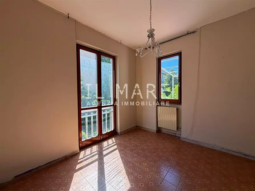 Immagine 14 di Appartamento in vendita  a Massa