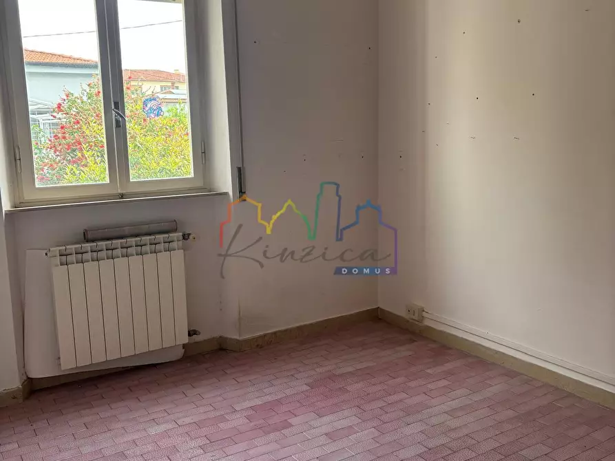 Immagine 12 di Appartamento in vendita  a Pisa