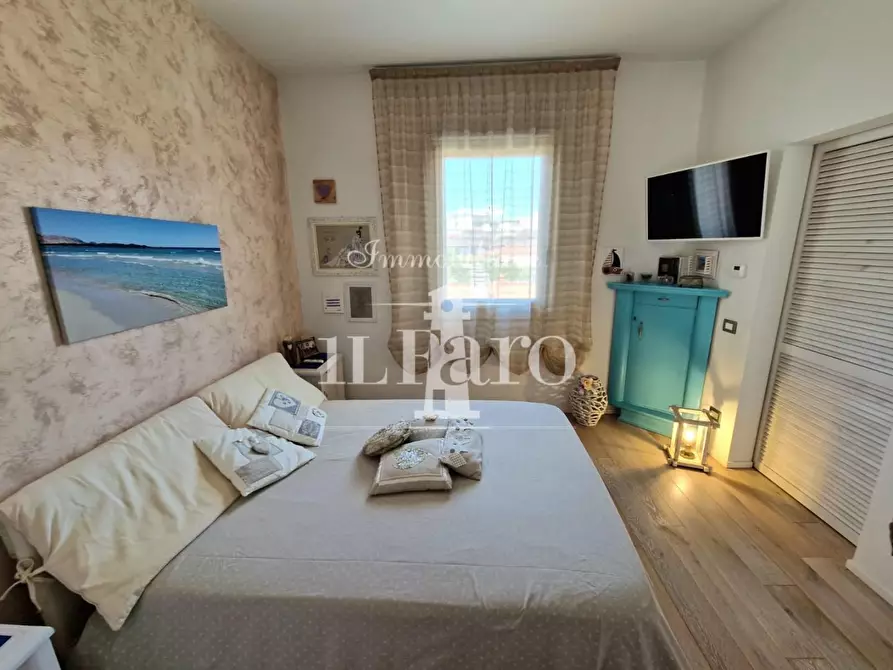 Immagine 35 di Villetta a schiera in vendita  a Campi Bisenzio
