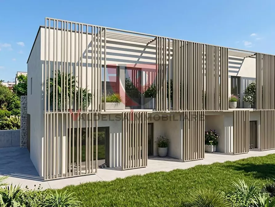 Immagine 2 di Casa bifamiliare in vendita  a Colle Di Val D'elsa