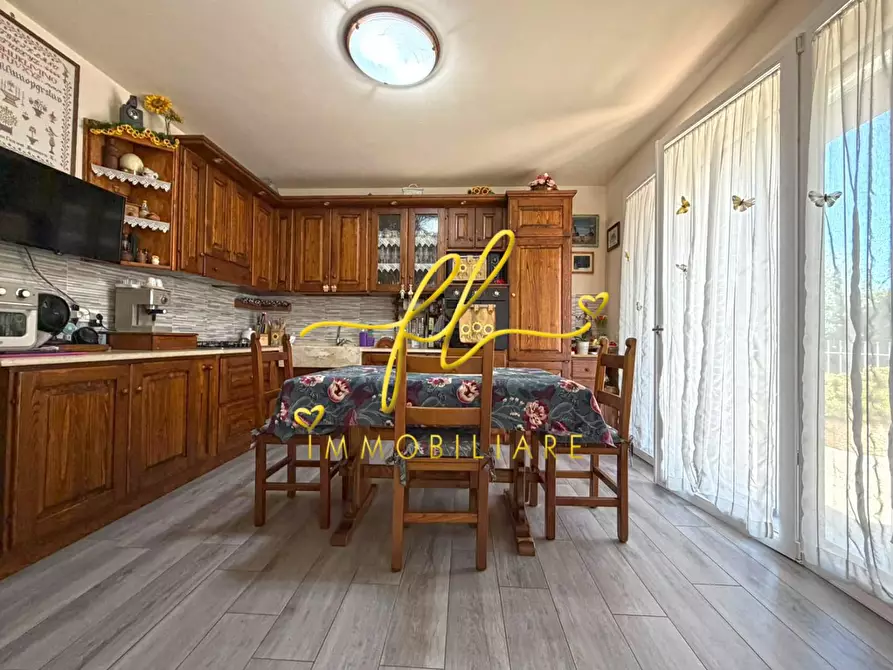 Immagine 24 di Appartamento in vendita  a Montescudaio