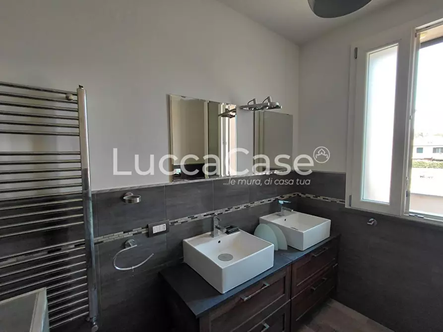 Immagine 26 di Villa in vendita  a Altopascio