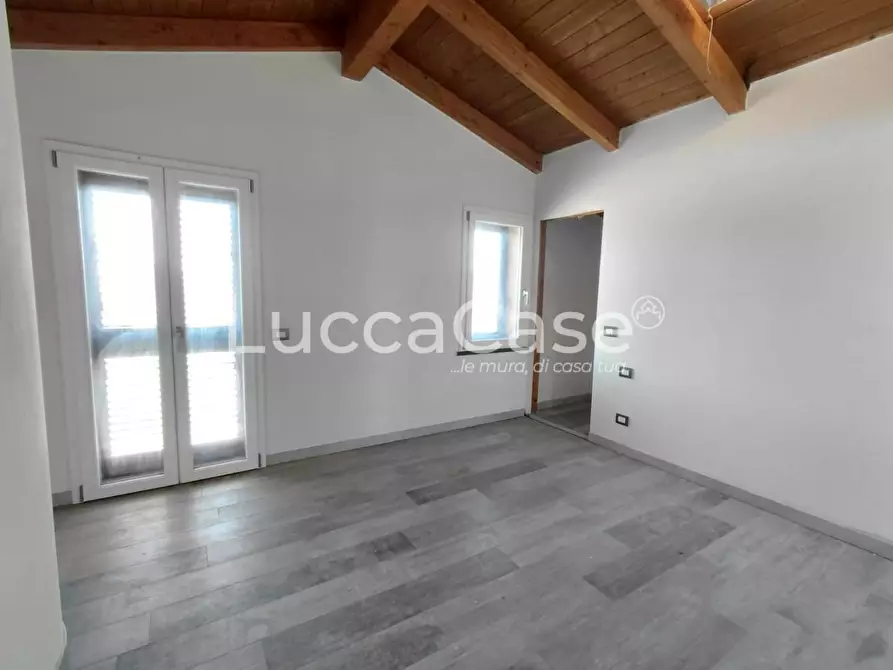 Immagine 7 di Villa in vendita  a Altopascio