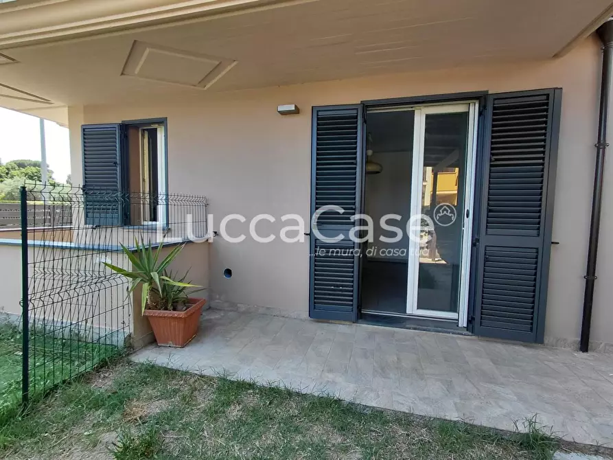Immagine 22 di Villa in vendita  a Altopascio